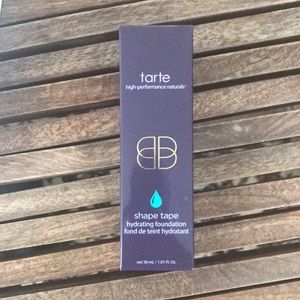 Tarte Shape Tape Hydrating Foundation in porcelain